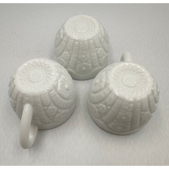 McKee White Milk Glass Thatcher Concord Punch Cup Mug 3pc Set - Picture 8 of 11